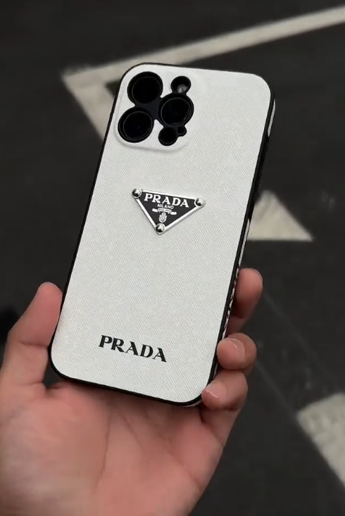 Iconic White Case