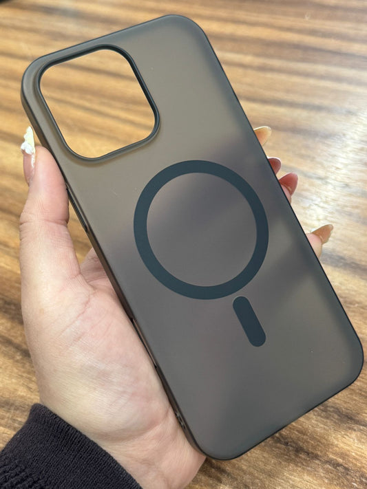 Smoke MagSafe Case Black